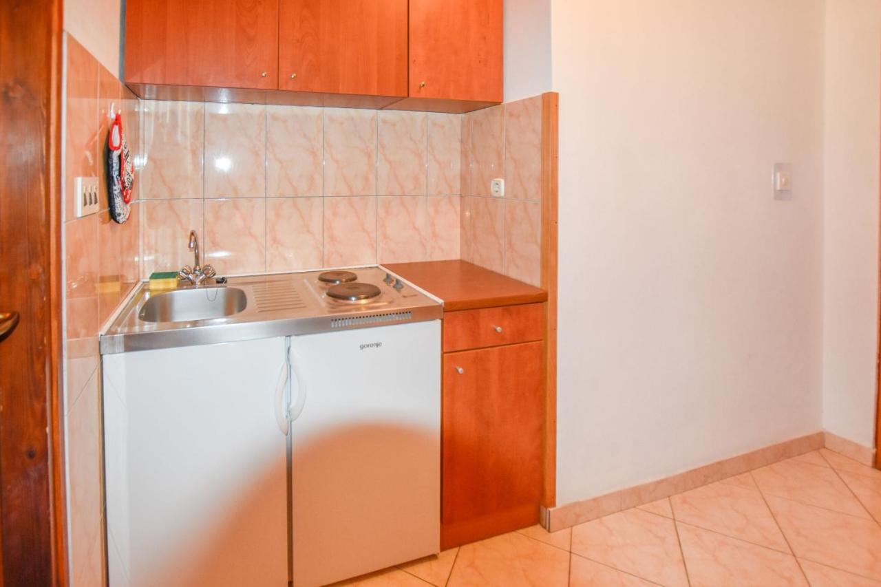 Apartments Marica Sukošan Szoba fotó